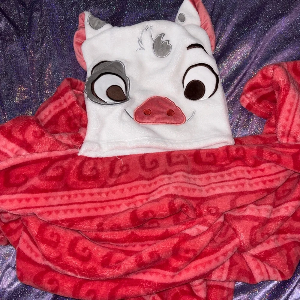 Disney PUA Hooded Throw Blanket